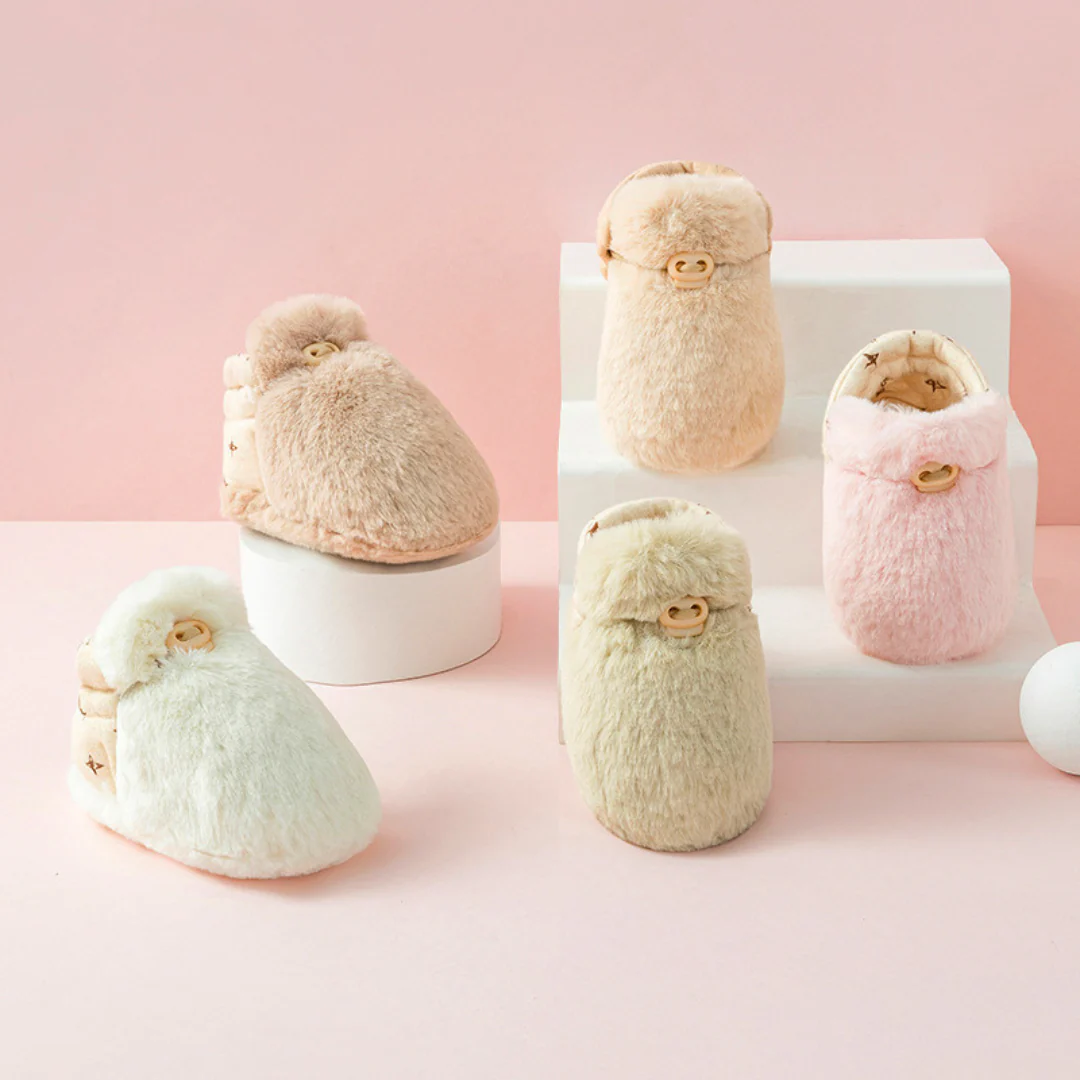 Fluffy sock shoes for babies - Image 5