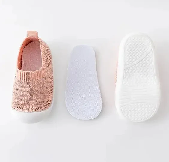 Knitted Barefoot Socks for Babies - Image 3