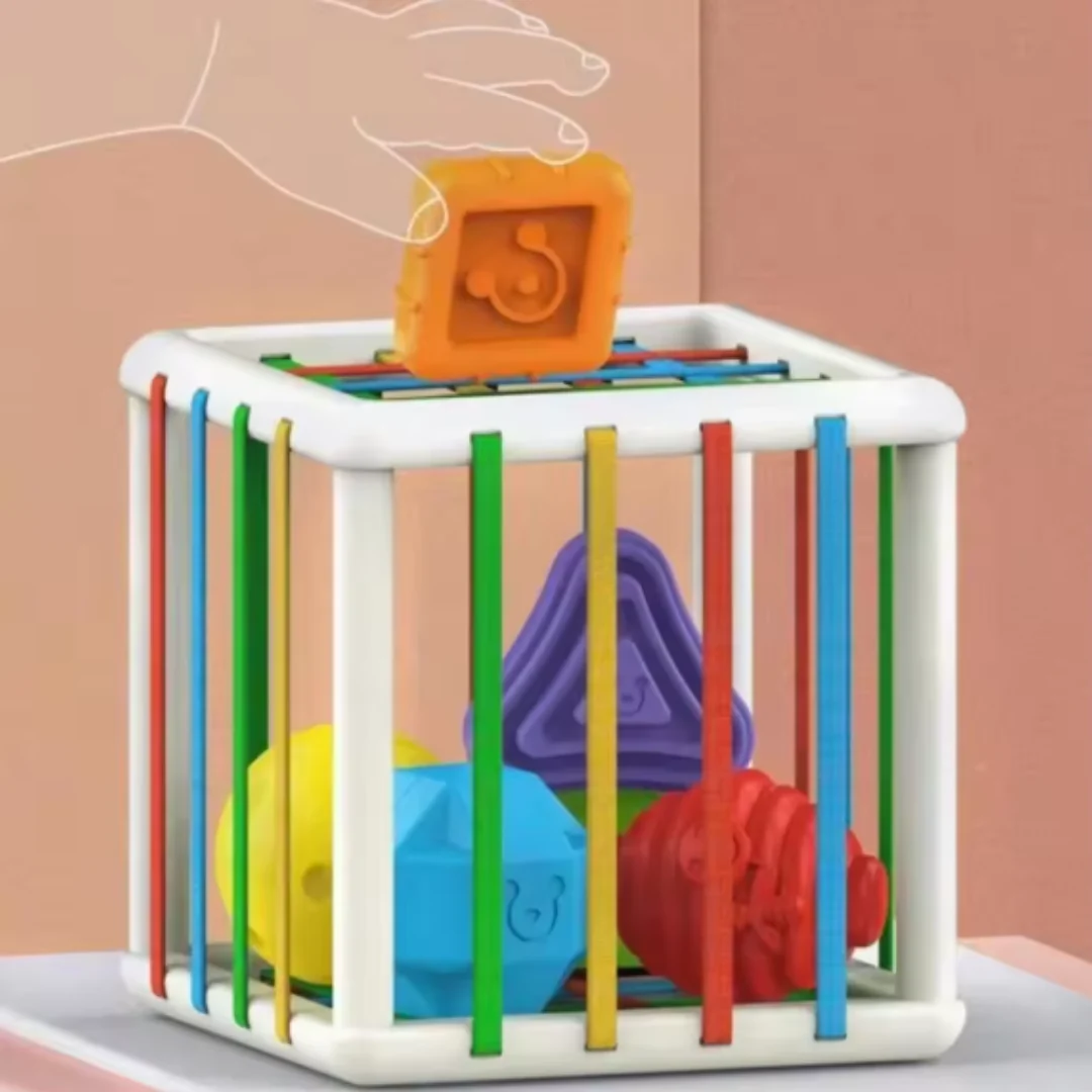 Montessori shapebox – sorting and motor skills game - Image 2